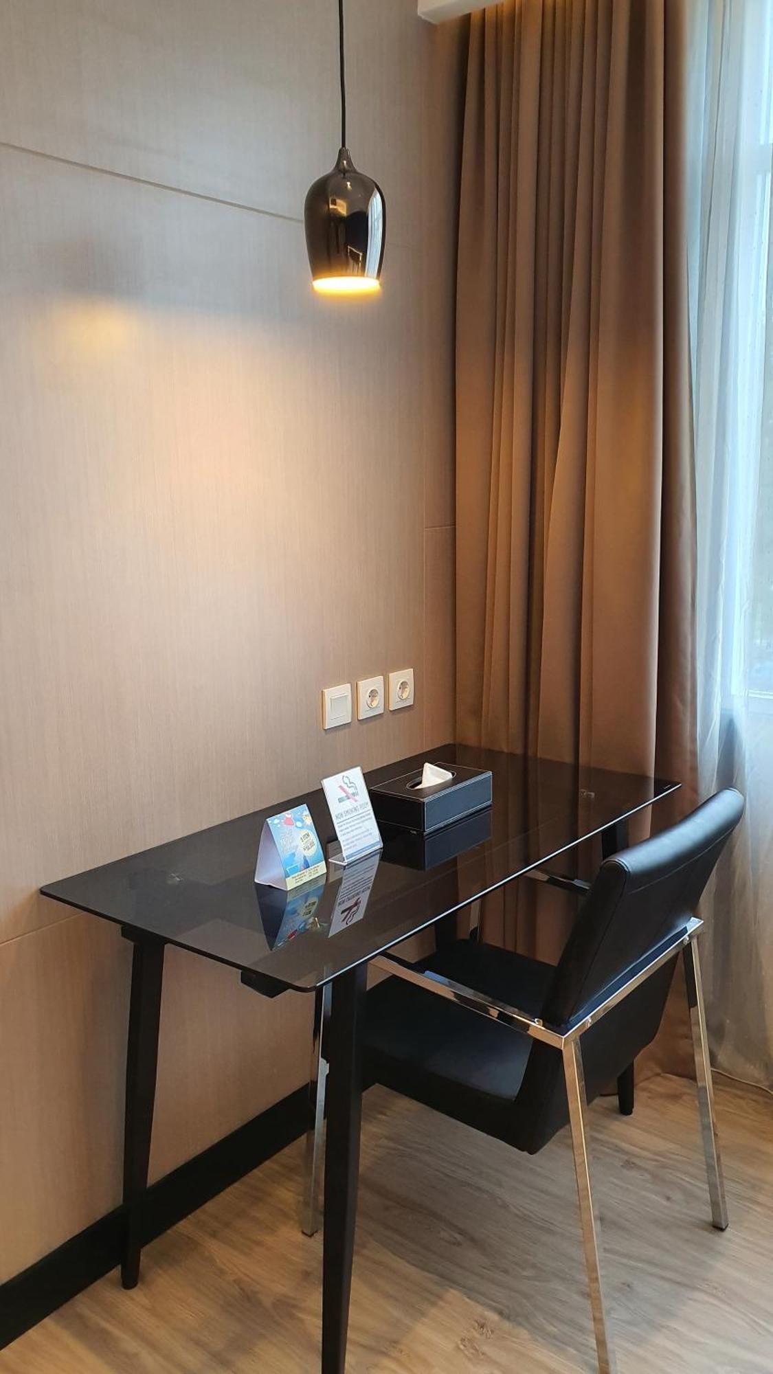 Classie Hotel Palembang Esterno foto